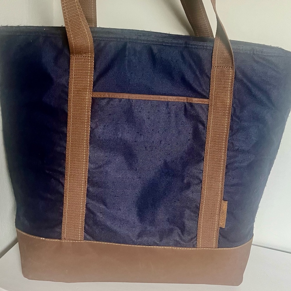 Arctic Zone Faux leather & canvas Insulated oversized mega tote bag Carry All - Picture 4 of 11